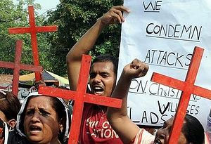 Пакистан, штат Пенджаб. Христианские семьи протестуют против обвинений в богохульстве. Июнь 2011 г. 